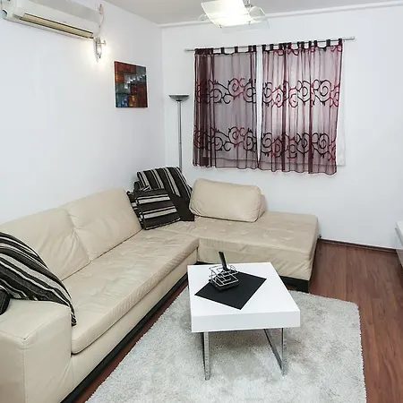 Znjan Konukevi Split