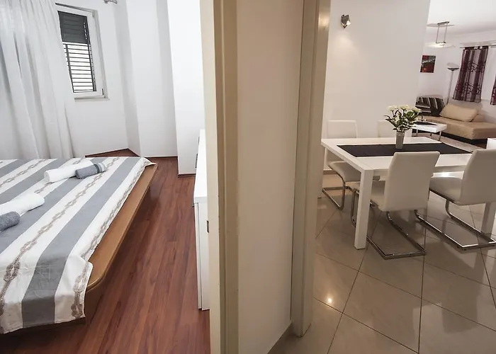 Znjan 3* スプリト