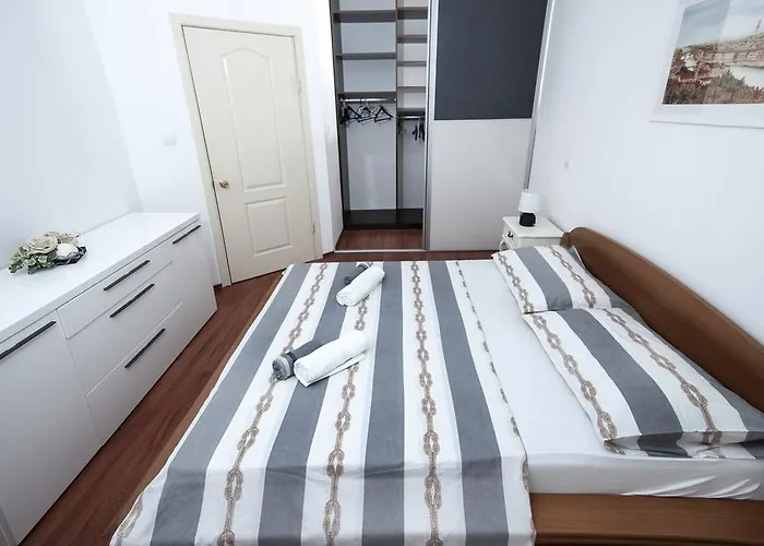 Znjan Πανσιόν