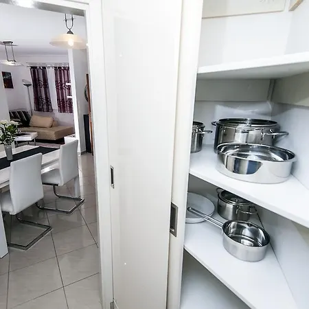 Guest house Znjan Beach