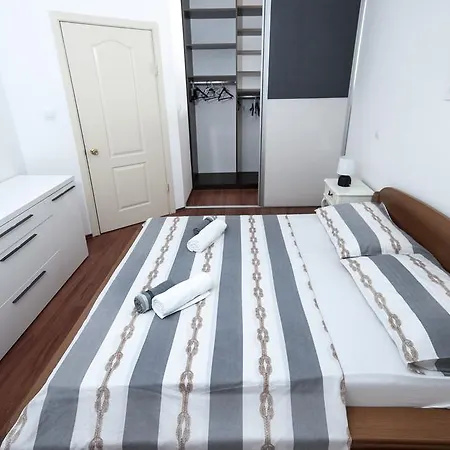 Znjan Beach Guest house